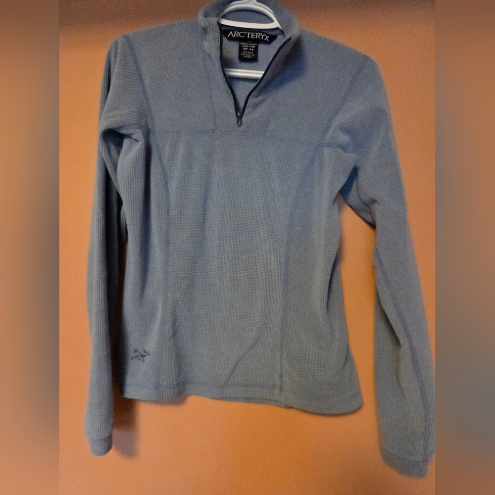 Arc'teryx Blue older model insulator